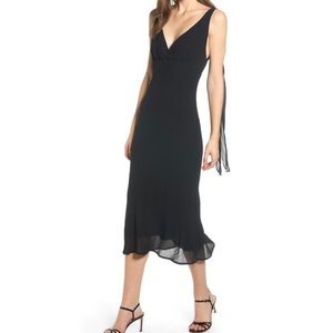 Reformation Venezia Dress in black!